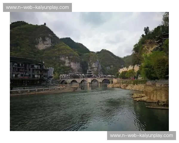 宿命之战：乌拉圭vs葡萄牙，绿茵场上的铁血意志与华丽乐章的巅峰碰撞